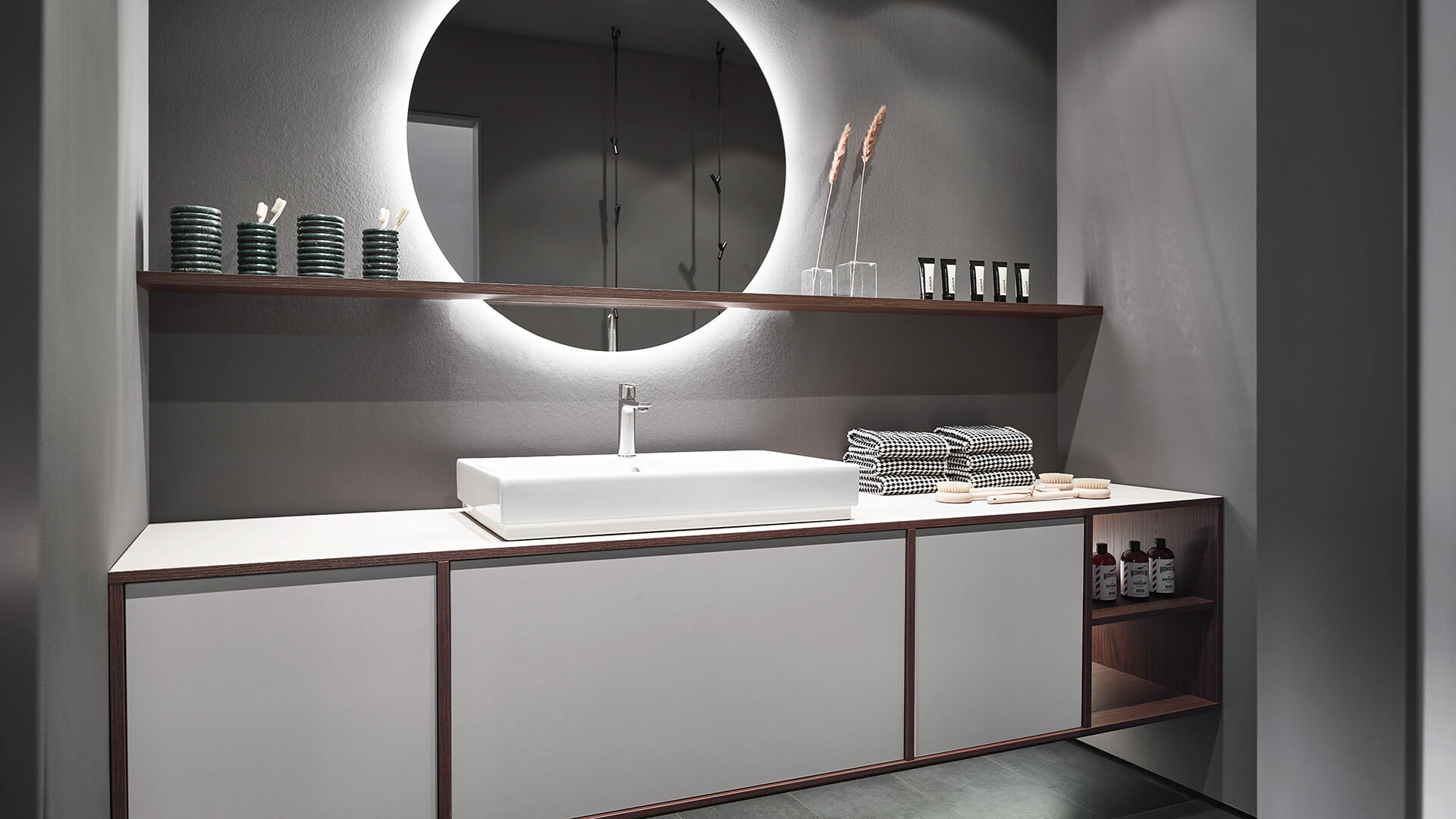 DURABLE, CONTEMPORAIN, INNOVANT